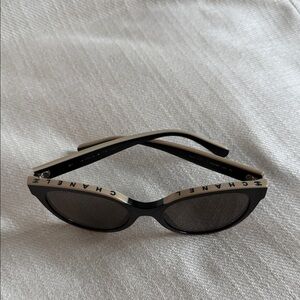 CHANEL Black and tan Sunglasses